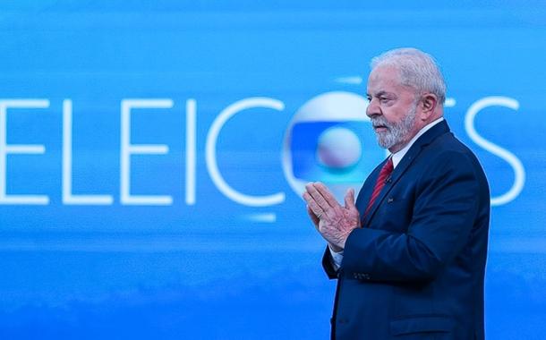 Globo afirma que Lula está testando a 