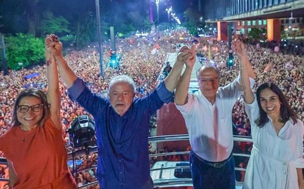 Lula vai ampliar frente para defender democracia e garantir estabilidade