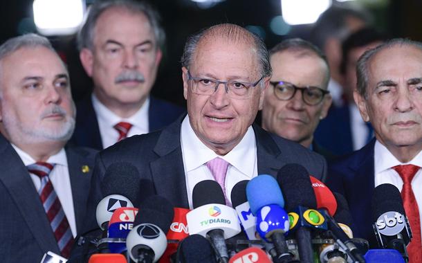 Alckmin diz que relatório de militares sobre urnas é ‘assunto para o Judiciário’