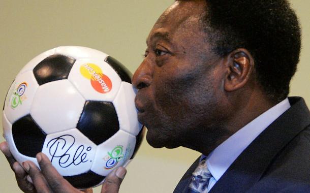 Cerimônias do funeral de Pelé começam nesta segunda-feira em Santos