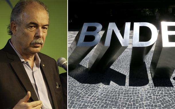 Mercadante toma posse no BNDES com foco em reindustrialização e promoção de exportações