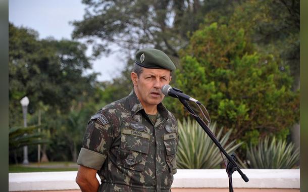 Lula demite comandante do Exército e nomeia general que defendeu resultado das urnas