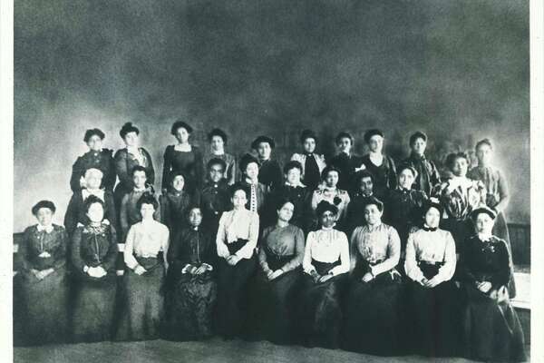 The Women’s Twentieth Century Club, circa 1901.