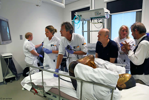 Chụp cắt lớp tượng Phật 1.000 năm tuổi, các nhà khoa học sửng sốt thấy bộ xương người rõ mồn một bên trong, chuyện kỳ quái gì đã xảy ra? - Ảnh 3. Chụp cắt lớp tượng Phật 1.000 năm tuổi, các nhà khoa học sửng sốt thấy bộ xương người rõ mồn một bên trong, chuyện kỳ quái gì đã xảy ra? - Ảnh 3.