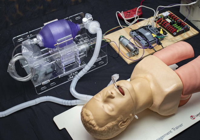 MIT phát hành miễn phí bản thiết kế máy thở giá rẻ, có thể được sao chép tại mọi bệnh viện trên thế giới - Ảnh 4.