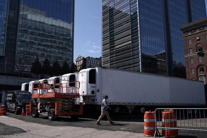 Thư bác sĩ nội trú gửi từ New York: Sụp đổ trong 10 ngày, tháng 3 bão táp và niềm tin bất diệt - Ảnh 5. Thư bác sĩ nội trú gửi từ New York: Sụp đổ trong 10 ngày, tháng 3 bão táp và niềm tin bất diệt - Ảnh 5.