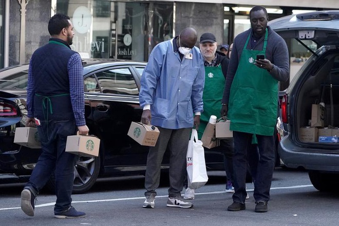 Thư bác sĩ nội trú gửi từ New York: Sụp đổ trong 10 ngày, tháng 3 bão táp và niềm tin bất diệt - Ảnh 7. Thư bác sĩ nội trú gửi từ New York: Sụp đổ trong 10 ngày, tháng 3 bão táp và niềm tin bất diệt - Ảnh 7.
