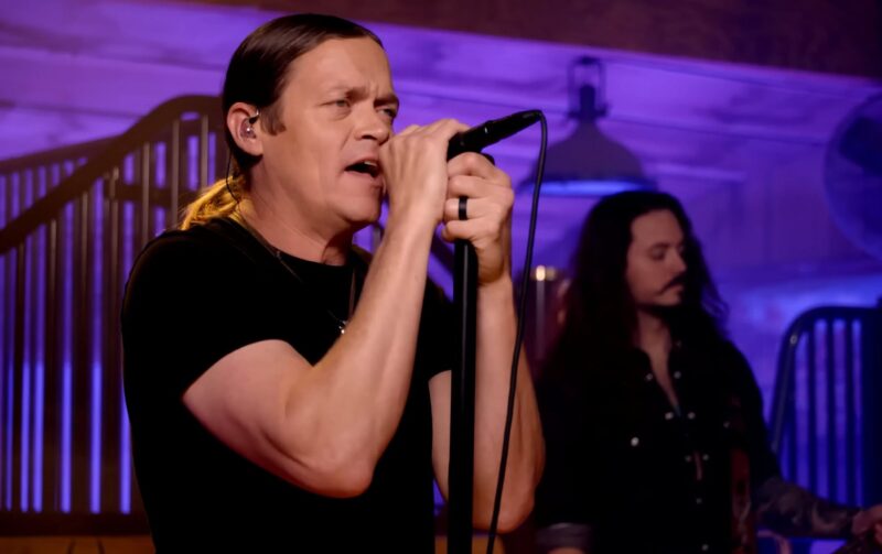 A murit Brad Arnold, solistul 3 Doors Down, omul care ne-a dat Here Without You