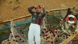 MIKA - Excuses For Love