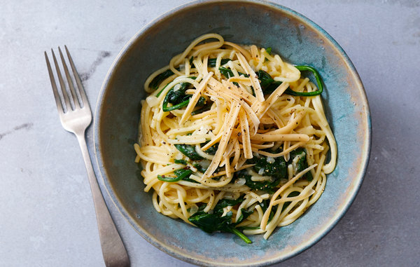 Vegetarian â€˜Carbonaraâ€™ With Spinach