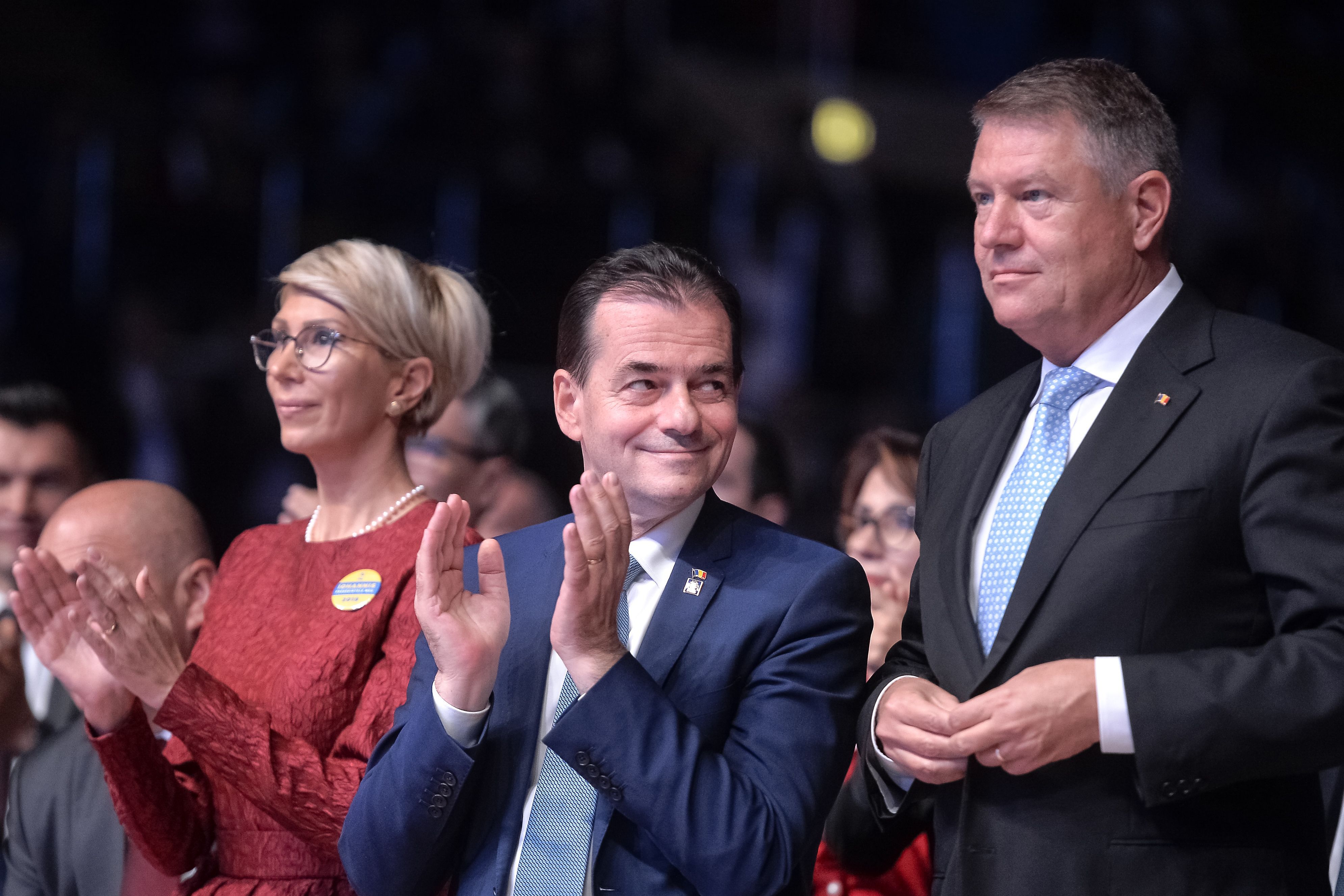 Guvernul Orban anunţă că PNL vrea schimbarea preşedinţilor Camerei Deputaţilor şi Senatului
