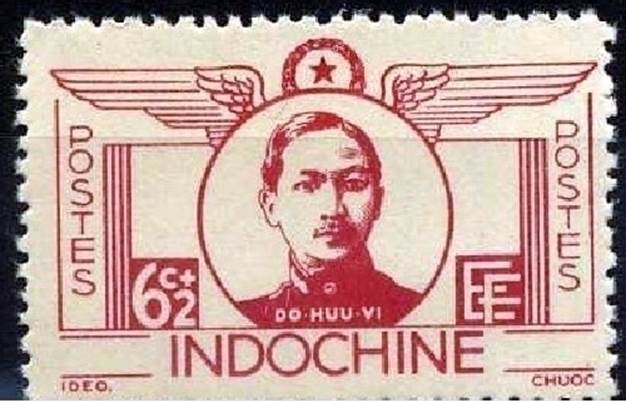 Đây là người phi công đầu tiên của VN , Đỗ Hữu Vị (1881-1916) trên máy bay Blériot, ông là con của Tổng Đốc Phương .