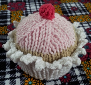 finished knitted cupcake