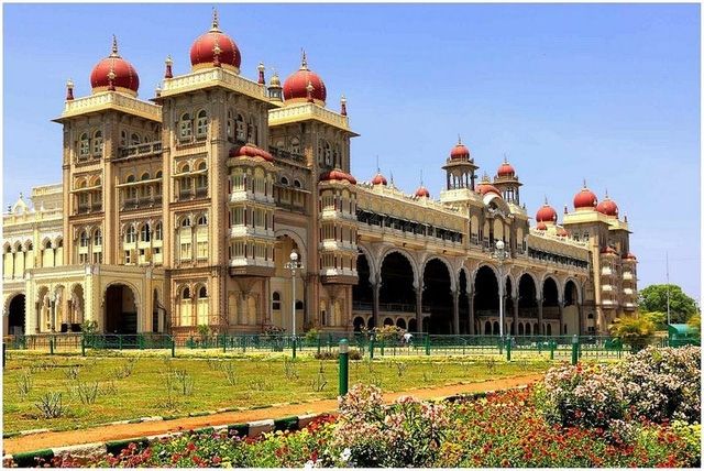 Cung điện Mysore ở miền Nam Ấn Độ.
