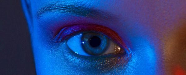 lumiere bleue vue retinal