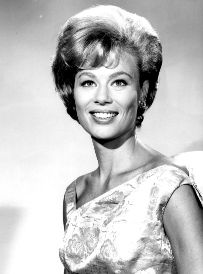 File:Abby Dalton-Vintage Original Publicity Promo.jpg - Wikimedia Commons