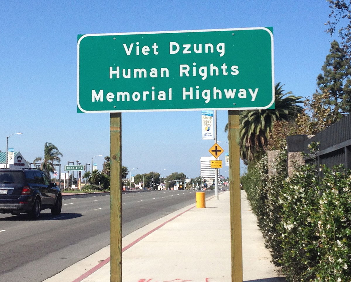 File:Viet Dzung Human Rights Memorial Highway.jpg - Wikimedia Commons