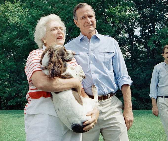 Cuộc đời Babara Bush - người có chồng và con làm tổng thống Mỹ