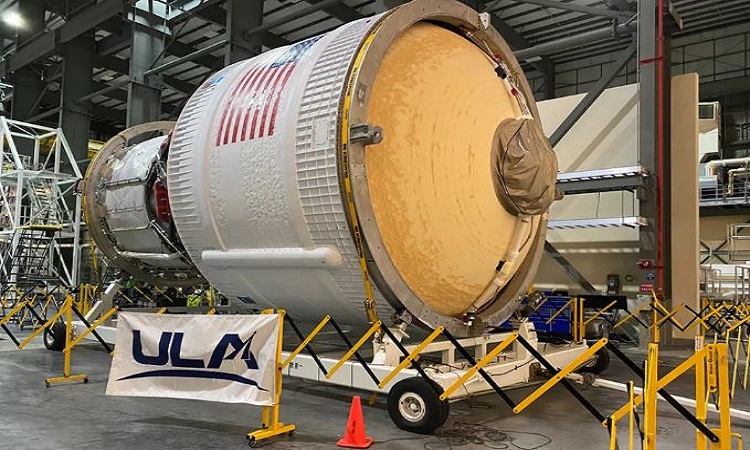 Tầng đẩy đông lạnh tạm thời dùng trong nhiệm vụ Artemis 2 được chuyển tới Florida hôm 28/7/2021. Ảnh: NASA