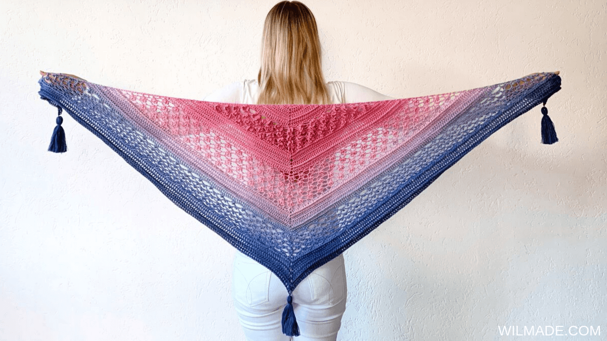 Vela Flower Shawl - free crochet shawl pattern with Hobbii yarn cake