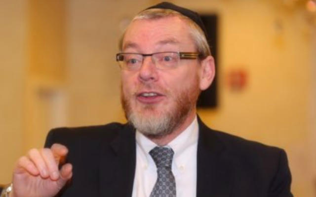 Antisémitisme à Londres : Un rabbin consultant de la BBC démissionne