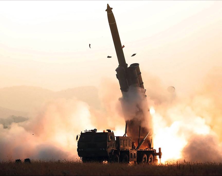Les États-Unis acceptent de fournir à l'Ukraine des missiles à plus longue portée