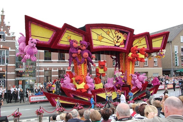 lễ hội gười dân thị trấn Zundert