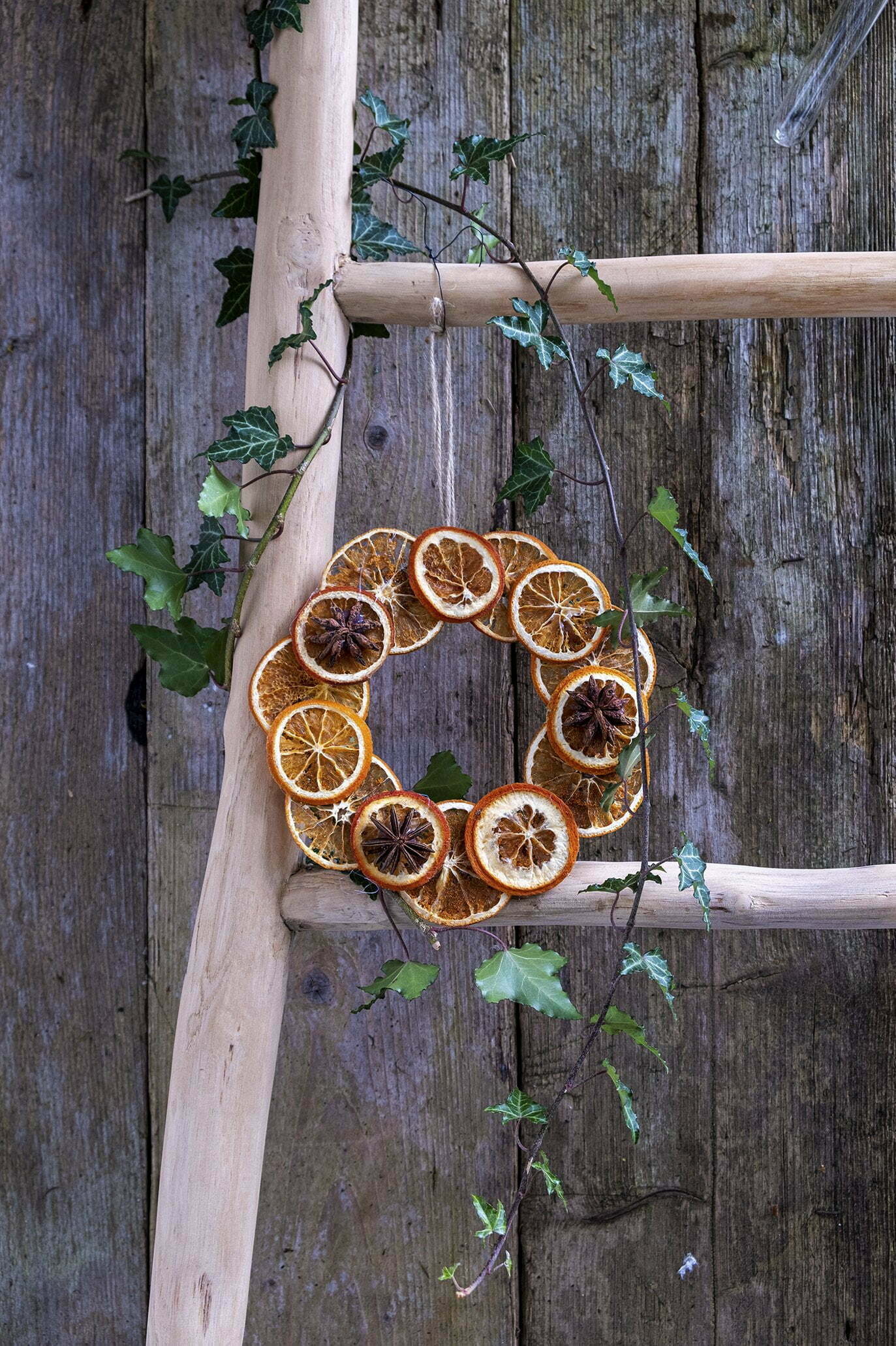 Making dried orange wreath - Diy
