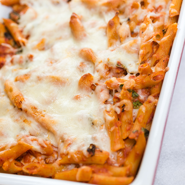 Recipe - Cheesy Chicken and Pasta Bake with Spinach