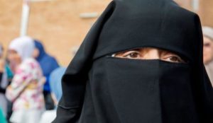 Australia: Muslima charged with trying to help jihadi join the Islamic State