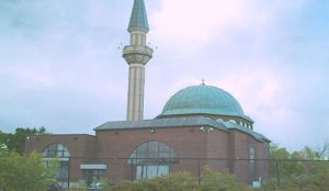 Canada: Some Toronto-area mosques remaining open despite restrictions and warnings about coronavirus