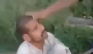 Video from Pakistan: Muslims demand Christian convert to Islam, threaten him, but he refuses