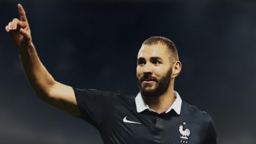 Retour de Karim Benzema &agrave; Lyon ? &quot;Pour l'instant, revenir, non&quot;