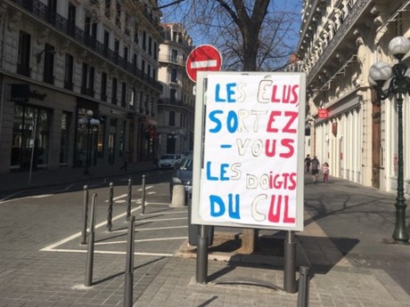 Les messages laissés par Résistance à l’Agression Publicitaire Lyon - DR LyonMag