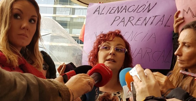 Mara Sevilla, expresidenta de Infancia Libre, tras declarar ante la Fiscala el pasado 29 de noviembre