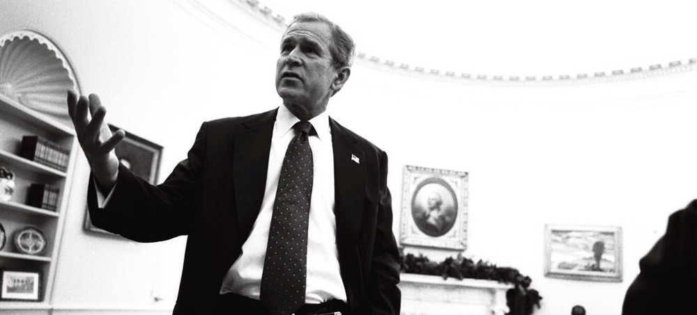 Former president George W. Bush. (photo: Christopher Morris/VII)