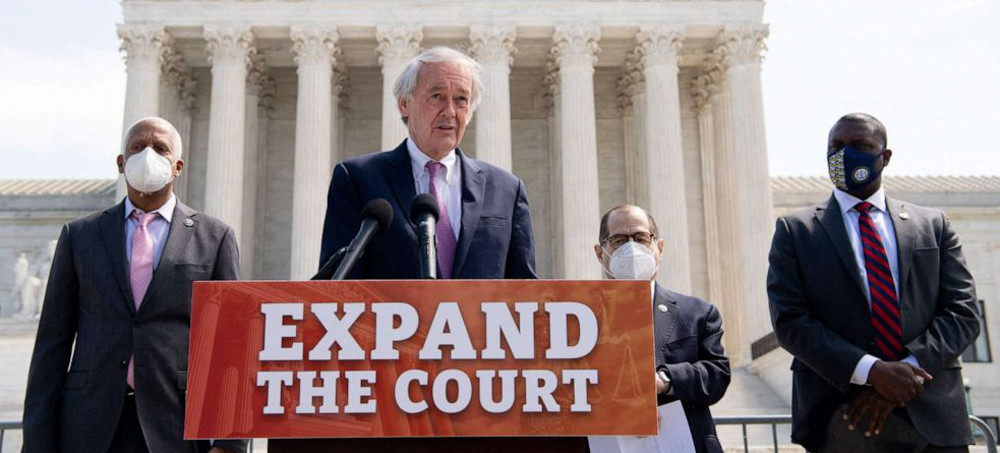 Congressional Democrats introduced legislation to expand the Supreme Court to 13 justices. (photo: Getty)