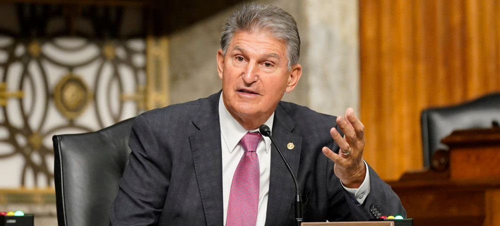 Senator Joe Manchin in Washington, D.C., 2021. (photo: Patrick Semansky/Getty)