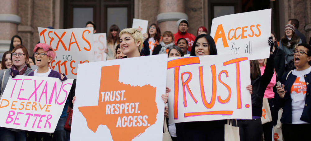 The Justice Department sued the state of Texas to block enforcement of the state’s law banning abortion as early as six weeks into pregnancy. (photo: Eric Gay/AP)