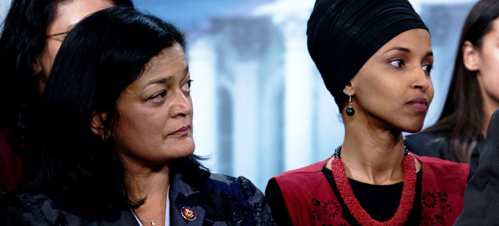 U.S. Congresswoman Ilhan Omar and Rep. Pramila Jayapal. (photo: Jose Luis Magana/AP)