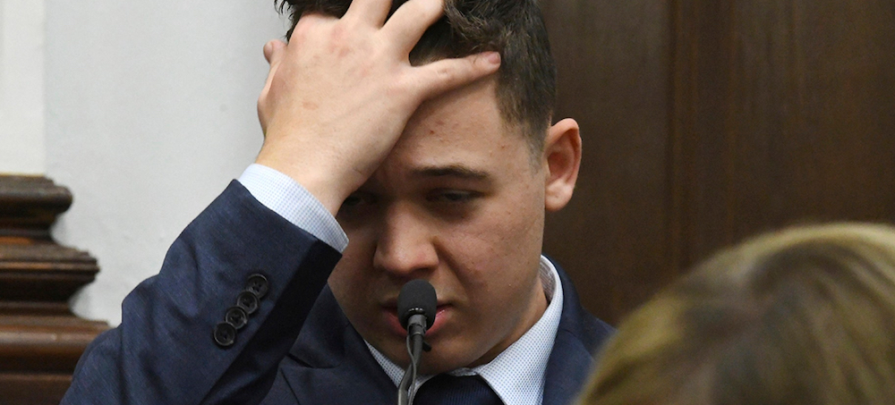 Kyle Rittenhouse testifies during cross examination in his trial at the Kenosha County Courthouse in Kenosha, Wisconsin, Wednesday, Nov. 10, 2021. (photo: Mark Hertzberg/AP)