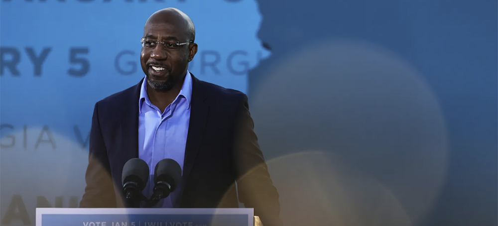 Senator Raphael Warnock is the symbol of a new southern Democratic Party. (photo: Michael M. Santiago/Getty Images)