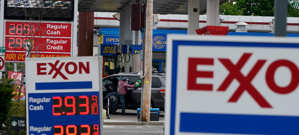 'Many voters seem to have a skewed perceptions of economic reality,' according to Krugman. (photo: AP)