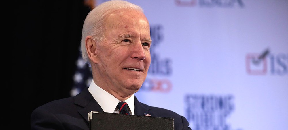 Joe Biden speaking with attendees at the 2020 Iowa State Education Association Legislative Conference in West Des Moines, Iowa, on January 18, 2020.  (photo: Gage Skidmore/Flickr)