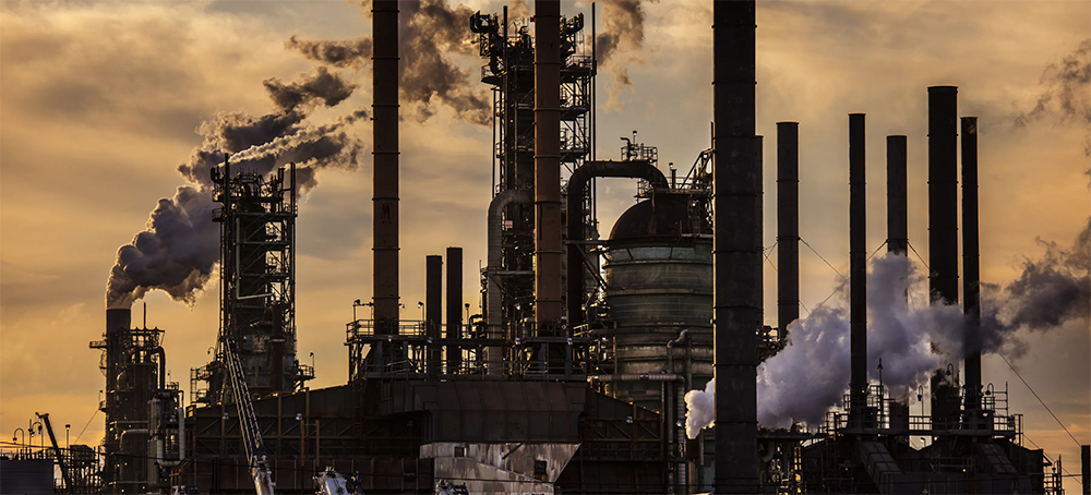 Exxon-Mobil oil refinery in Baton Rouge, Louisiana, on February 28, 2020. (photo: Barry Lewis/InPictures/Getty Images)