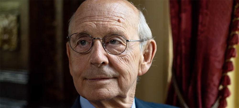Progressives want Justice Stephen Breyer to step down while Democrats still narrowly control the Senate and before the 2022 midterms, when control of the chamber is at stake. (photo: Elizabeth Gillis/NPR)
