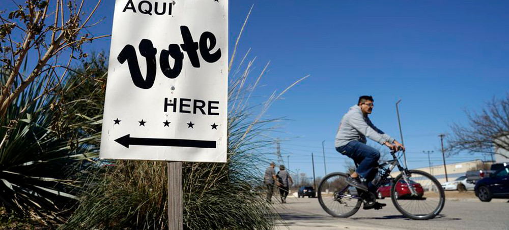(photo: Eric Gay/AP)