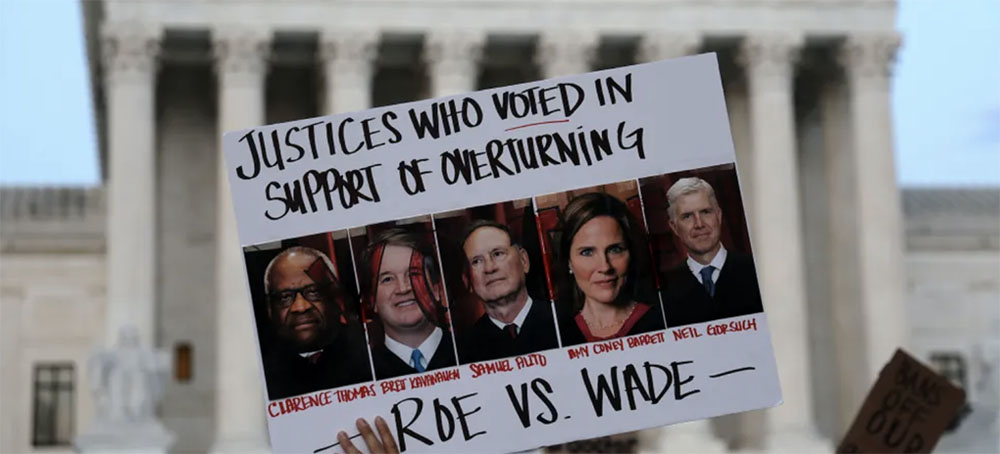 A protest outside of the Supreme Court building. (photo: Alex Wong/Getty Images)