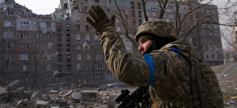 A Ukrainian soldier guards his position. (photo: Mstyslav Chernov/AP)