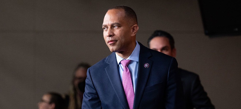 Rep. Hakeem Jeffries elected leader of the House Democrats. (photo: Bill Clark/Getty)
